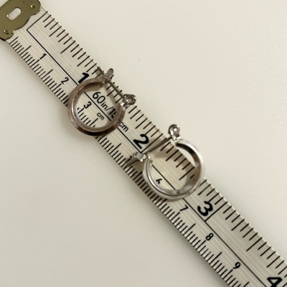 Set of 4 Silver Tone Earrings - Picture 10 of 12